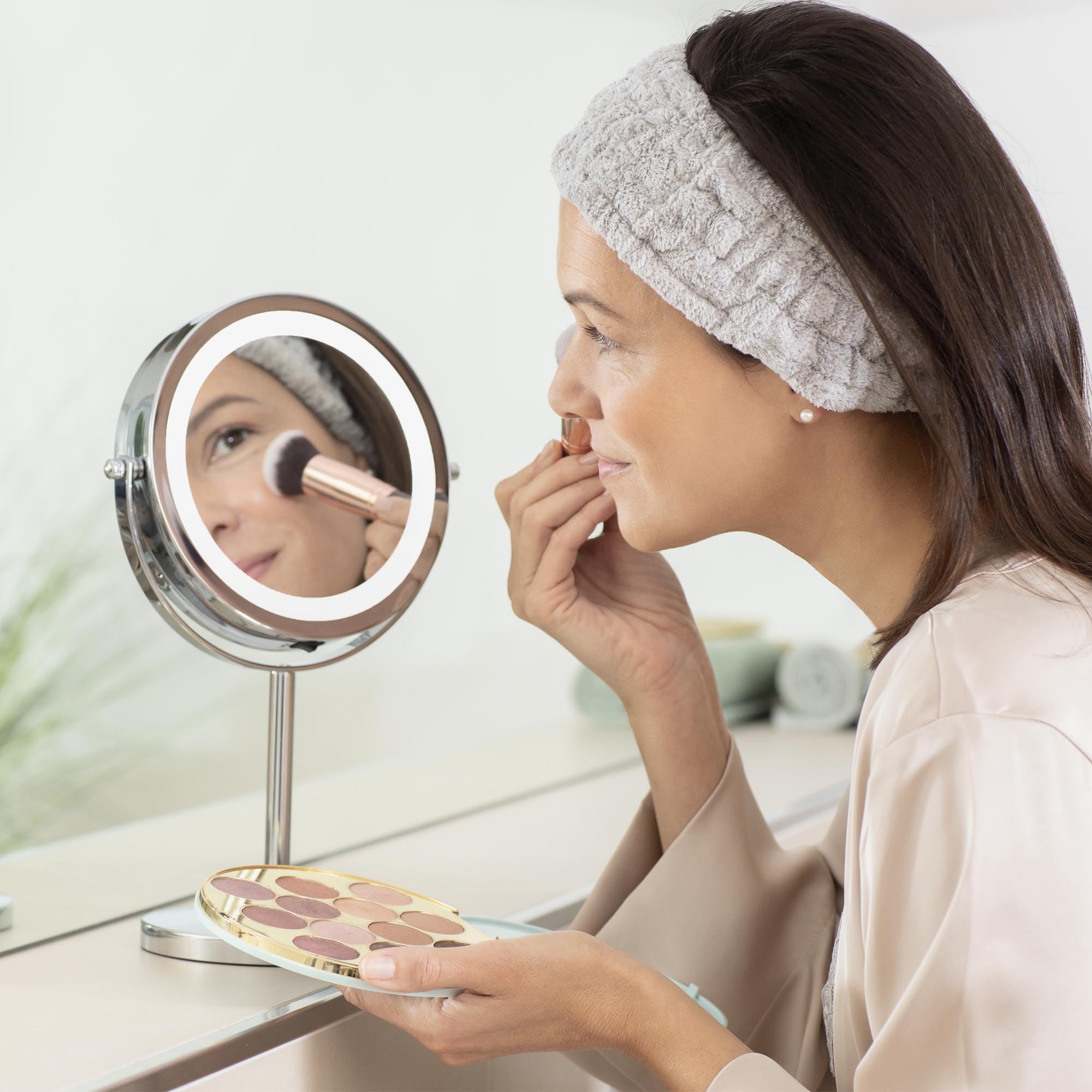 medisana-cm-840-miroir-de-maquillage-led-avec-grossissement-x5-double-face-pivot image 3